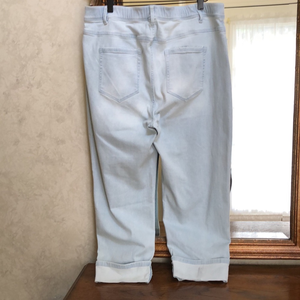 New J. Jill denim women’s high rise cropped jeans.  Size 16. - Picture 5 of 14